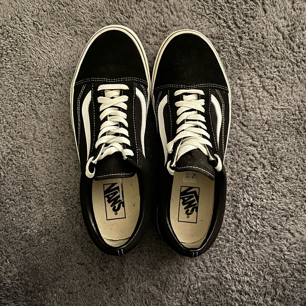 Vans Men's Classic Black and White Sneakers